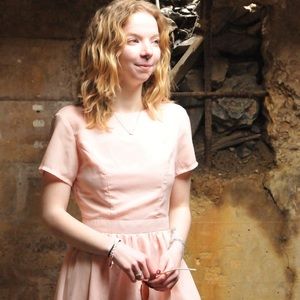 Meet your Posher, Azalia